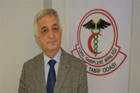 İ­z­m­i­r­ ­T­a­b­i­p­ ­O­d­a­s­ı­ ­B­a­ş­k­a­n­ı­:­ ­‘­Ş­u­ ­A­n­d­a­k­i­ ­P­a­n­d­e­m­i­,­ ­A­ş­ı­s­ı­z­l­a­r­ ­P­a­n­d­e­m­i­s­i­’­